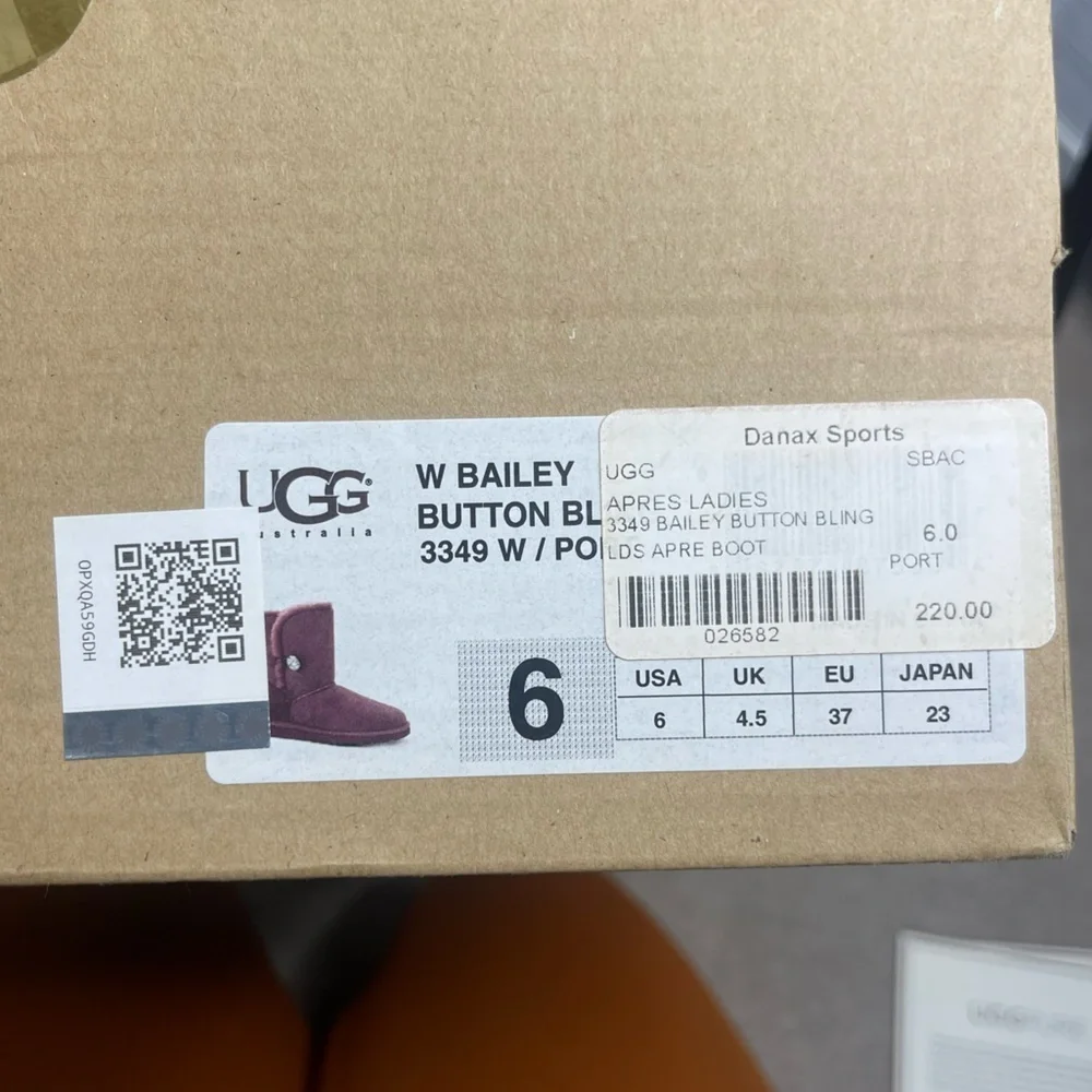UGG Bailey Button Bling Boots Port Suede Swarovski Crystal Sheepskin Size 6